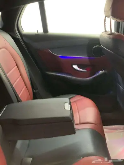 مرسيدس 2020 300GLC 27