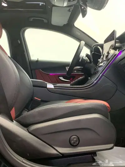 مرسيدس 2020 300GLC 18