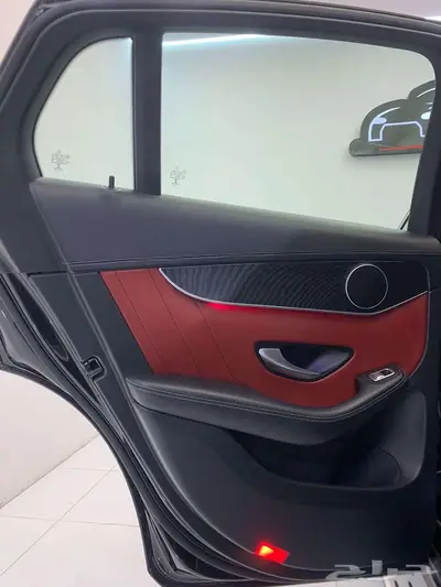 مرسيدس 2020 300GLC 15