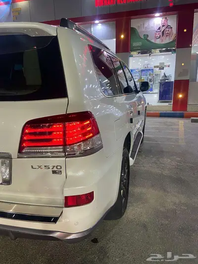 لكزس LX 570 2014 13