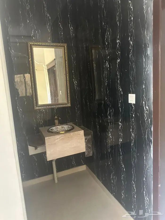 للايجار فيلا درج داخلي في حي الجنادرية   عرض رقم H1176 7