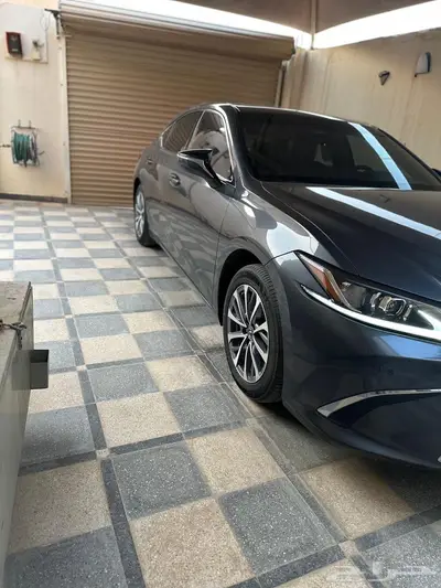 لكزس ES300 هايبرد 4