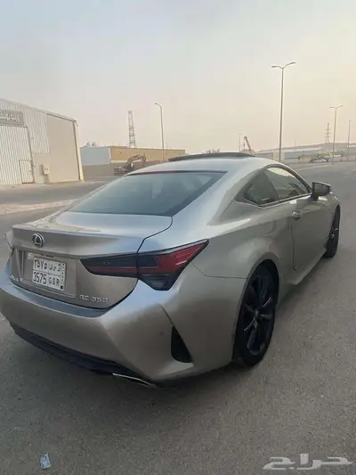لكزس F2019 فئة RC 350 F_Sport فل كامل 4