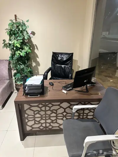 للبيع اثاث و اغراض مكتب خدمات 8