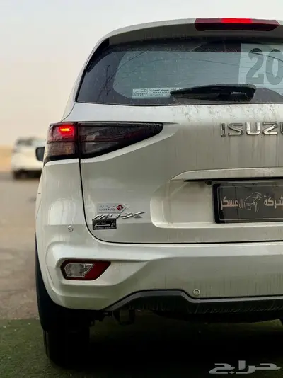 ايسوزو MUXنصف فل موديل 2024 6