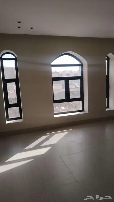 للبيع فيلا فاخرة بمخطط العالية خلف بوليفارد قباء 4