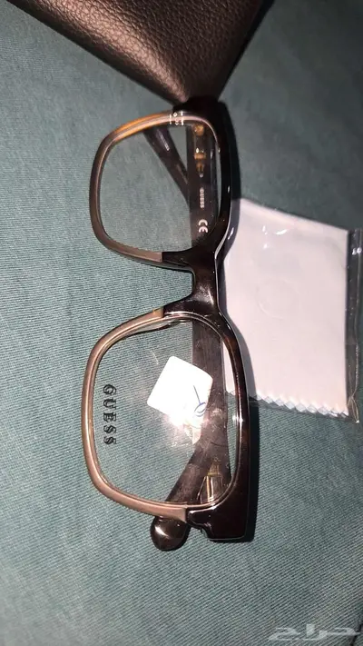 نظارات طبية ماركة Guess 1