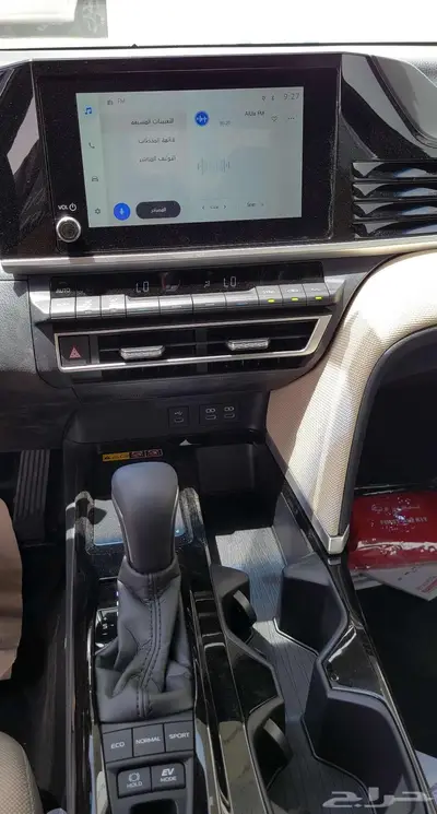 تويوتا كامري LE هايبرد فحة بانوراما - 2025 10