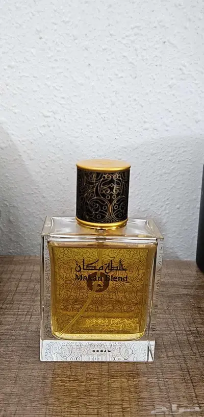 مجموعة عطور شبه جديدة للبيع  0