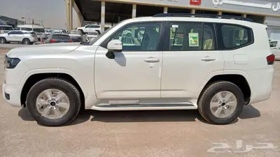 لاندكروزر GXR L2 بنزين 2025 0