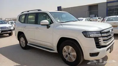 لاندكروزر GXR L2 بنزين 2025 1