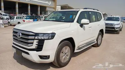 لاندكروزر GXR L2 بنزين 2025 4