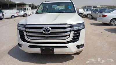 لاندكروزر GXR L2 بنزين 2025 2