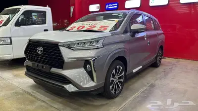 تويوتا فيلوز GLX 2025 1