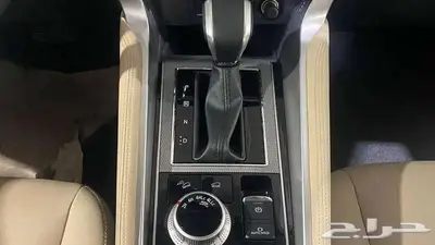 ميتسوبيشي مونتيرو فل بريميوم موديل 2025 بنزين 15