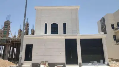 للبيع فيلا فاخرة بمخطط العالية خلف بوليفارد قباء 0