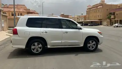 جيب تويوتا لاندكروزر جي اكس ار 2014 3