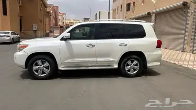 جيب تويوتا لاندكروزر جي اكس ار 2014 1