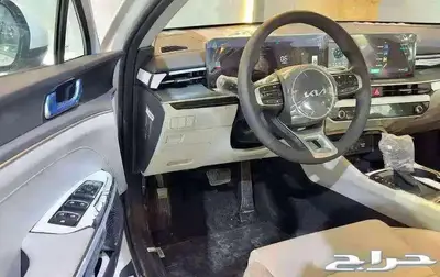 كيا K5 استاندر مطور 2025 10