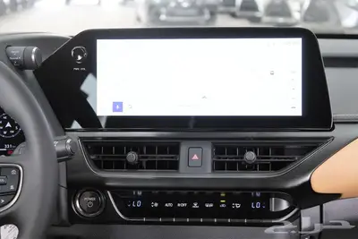 لكزس - UX 300 - CH - هايبرد - فل كامل - خليجي - 2025 18