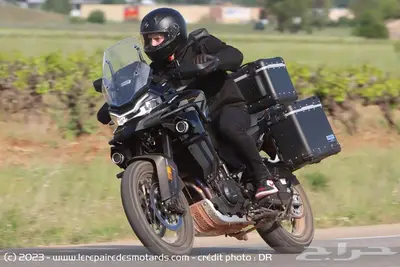 CFMOTO 800MT 2025 1