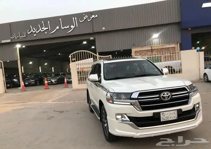 لاندكروزر GXR قراند تورنق 2020 فل بريمي ممشي 63 الف 33