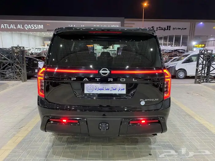 نيسان باترول بلاتنيوم 2025 اسود توين تربو خليجي ماشيه12000كم 47
