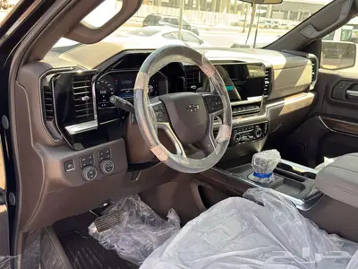 سلفرداو تريل بوس Z71 غمارة 2025 سعودي كاش وتمويل 6