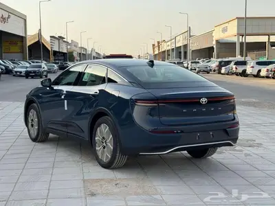 تويوتا كراون 2.5 برستيج هايبرد 2026 3