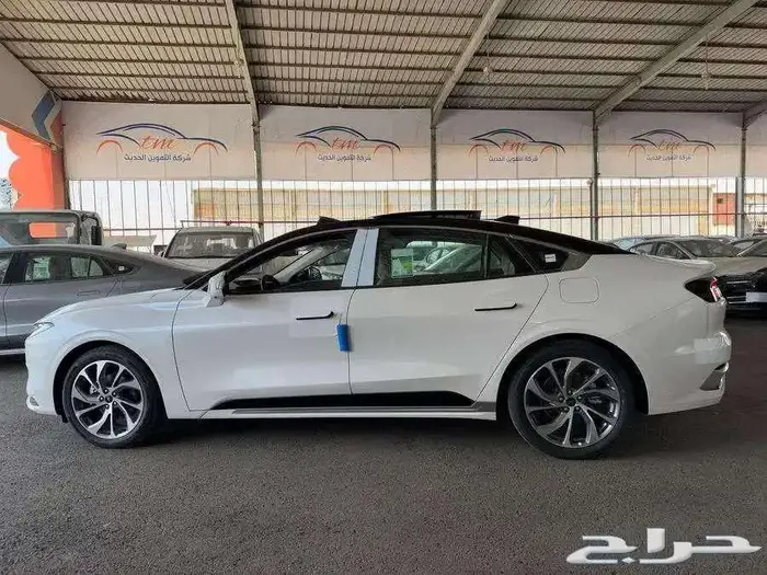 فورد تورس تيتانيوم 2025 كاش وتقسيط 9