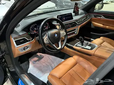 بي ام دبليو 730 _2022 فل كامل سعودي 17