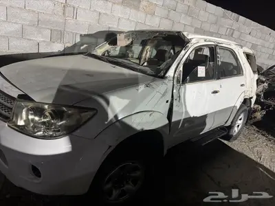 فورتشنر 2011 قطع غيار 0