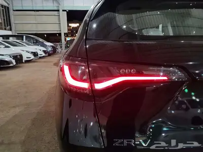 هوندا ZRV ال اكس 2024 15