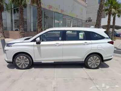 تويوتا فيلوز GLX بنزين 2025 1