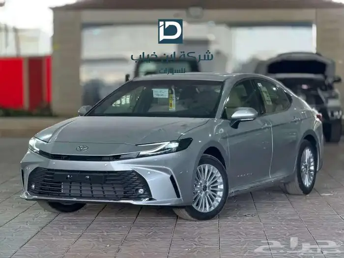 تويوتا كامري فئة LE خليجي 2025 كاش واقساط 0