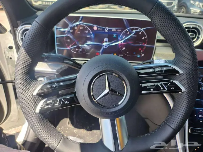 مرسيدس C200 2025 Kit AMG اصفار 22