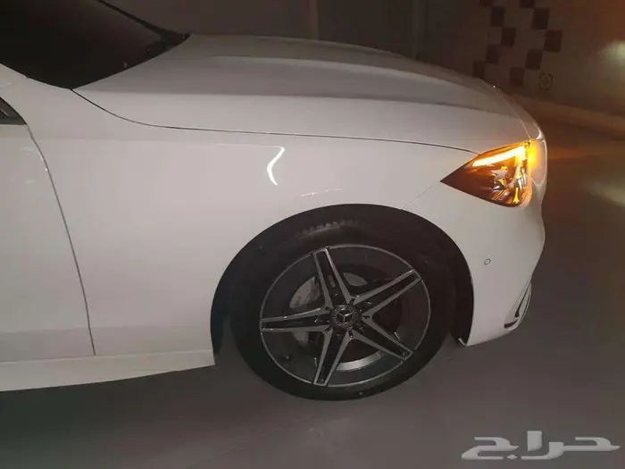مرسيدس C200 2025 Kit AMG اصفار 5