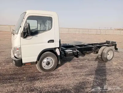 ينا ميتسوبيشي 4x2عادي 4.5 طن 2023 5