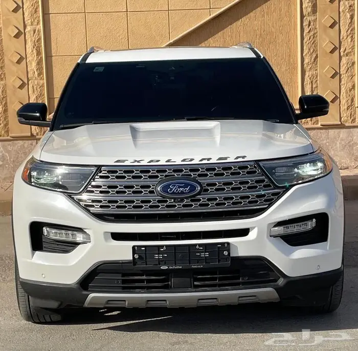 فورد اكسبلورر 2020 ابيض 0