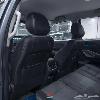 بيجو لاندتريك جير اتوماتيك دبل بنزين موديل 2023 14