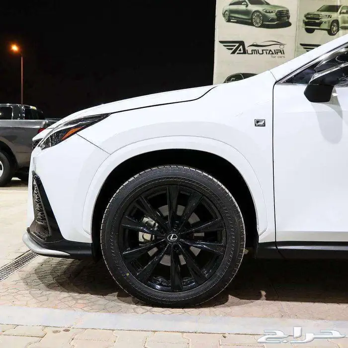 لكزس NX 300 اف سبورت موديل 2024 3