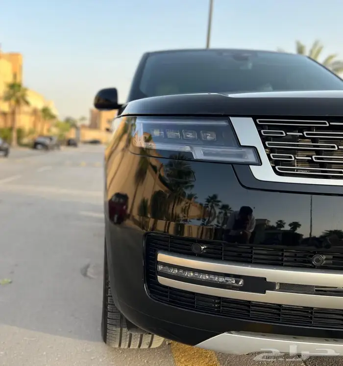 ( تم البيع ) رنج روفر 2023 بحالة الوكالة 10