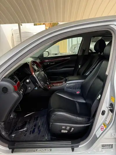 لكزس LS 460 لارج امراتي وارد اليابان 11