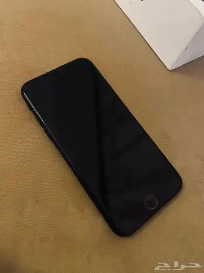 ايفون se 2020 9