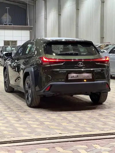 لكزس Ux300h سعودي 24 كاش واقساط 5