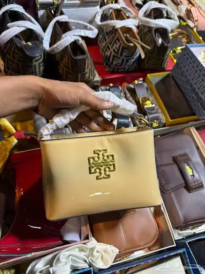 التواصل الواتساب 74