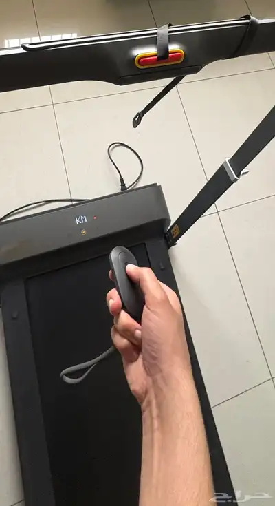 جهاز سير كهربائي قابل للطي من شركة Kingsmith 0
