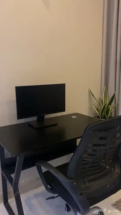 طاوله لبيع قيمنق استخدام 3شهور 0