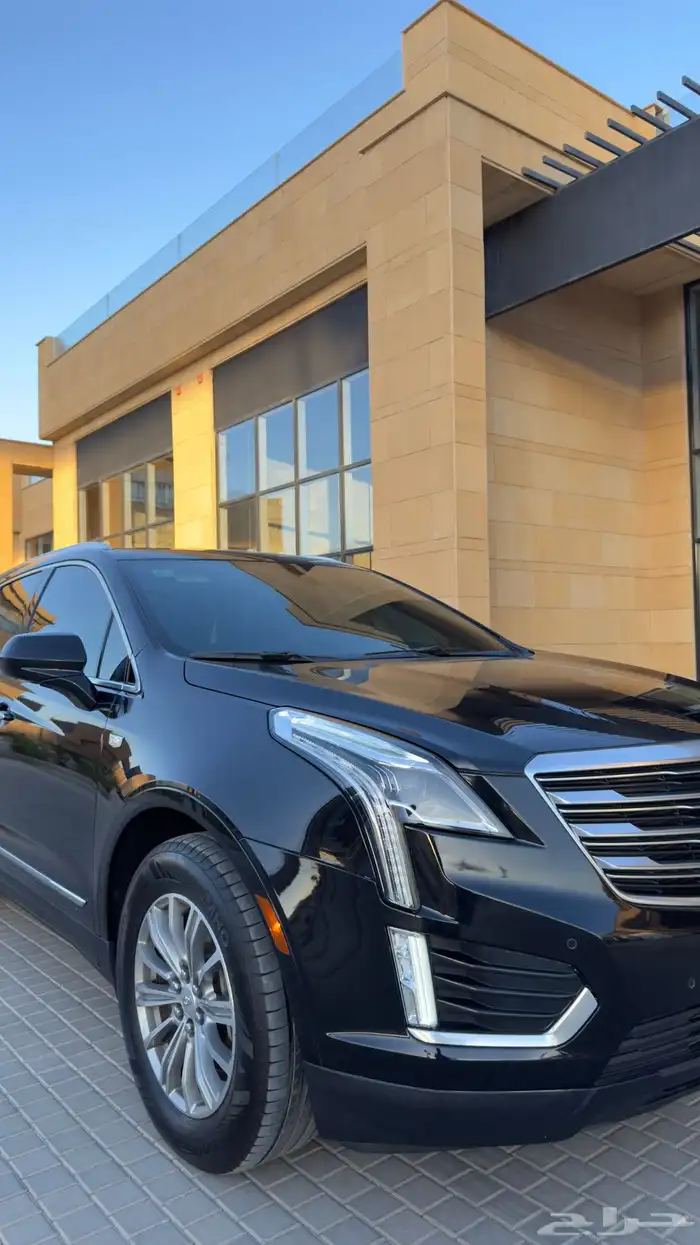 كاديلاك XT5 9