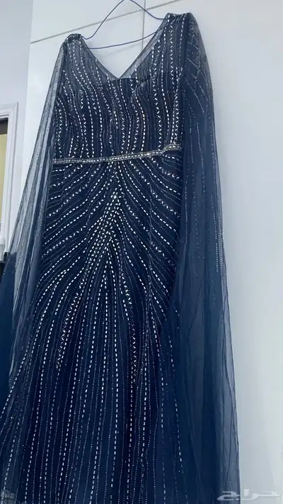 فستان نظيف له شهر لبسه وحده في زواج اختي شريته ب 600 0